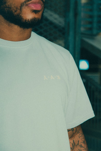 YAK cool grey Tee, off-white